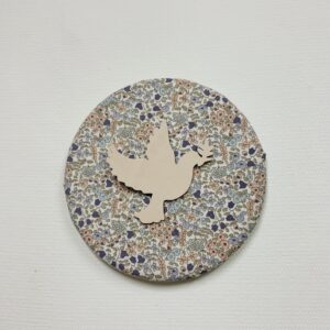 Médaillon liturgique - fleurs lilas roses et bleues